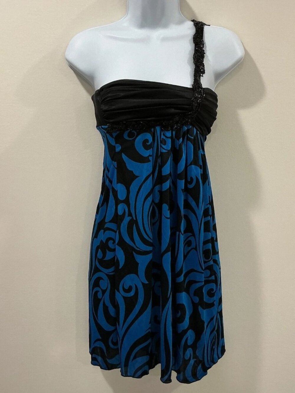 B. Darlin Mini Formal Prom Hoco Dress